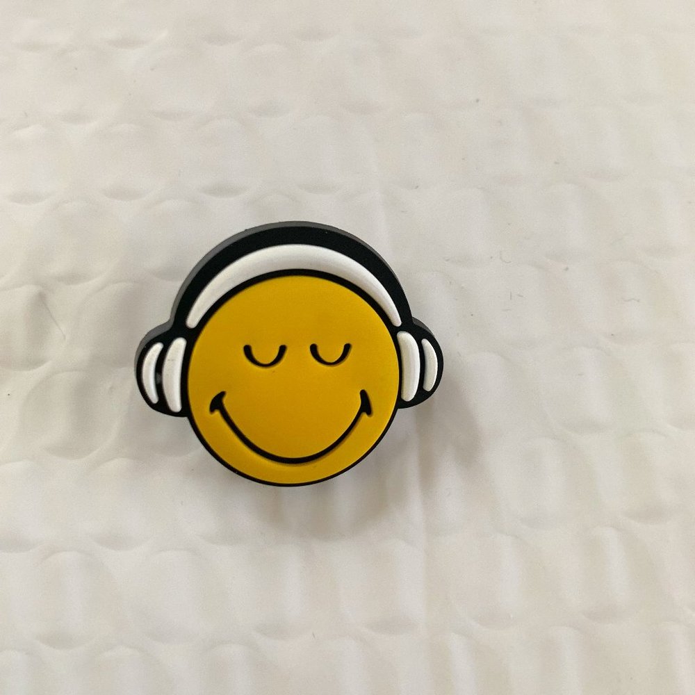 Head Phone Smiley Face Croc Charm